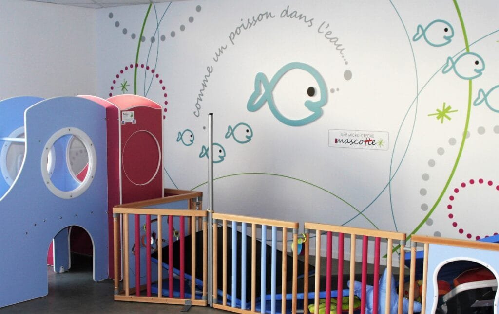 création signalétique sur mesure - création fresque sur mesure pour services enfance - Par Com' Empreintes